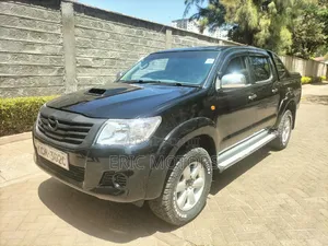 Toyota Hilux 2010 Black