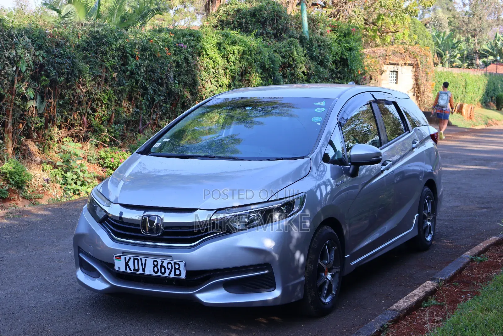 Honda Fit Shuttle 2018 Silver