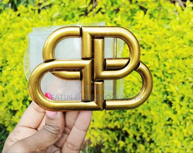 Large Clear Belt Waist - thumbnail 3