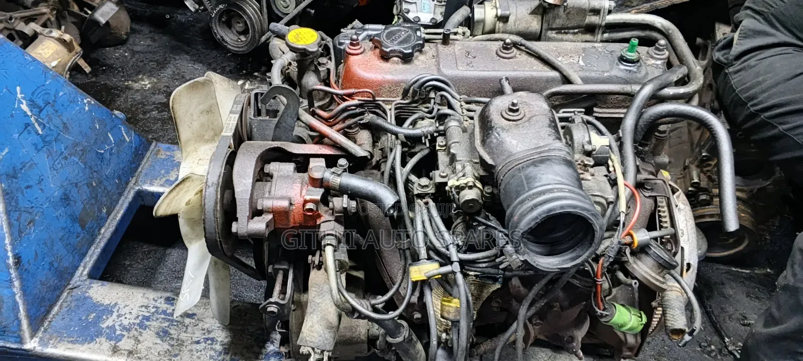 Hilux Yn85 Petrol Engine