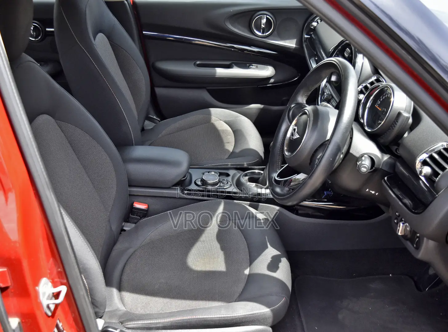 Mini Clubman 2016 Red