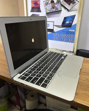 Laptop Apple MacBook Air 2015 8GB Intel Core i5 SSD 128GB