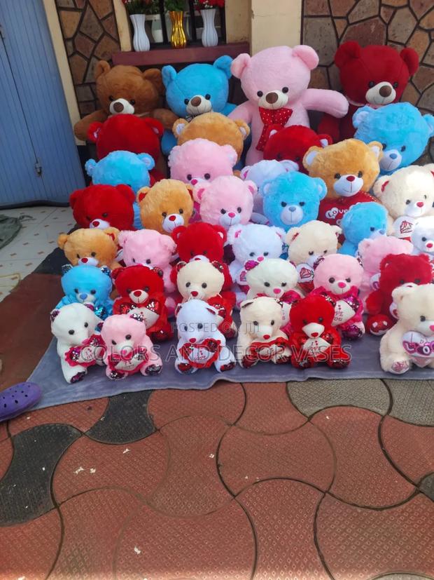 Teddy Bears for Valentines Day - main view