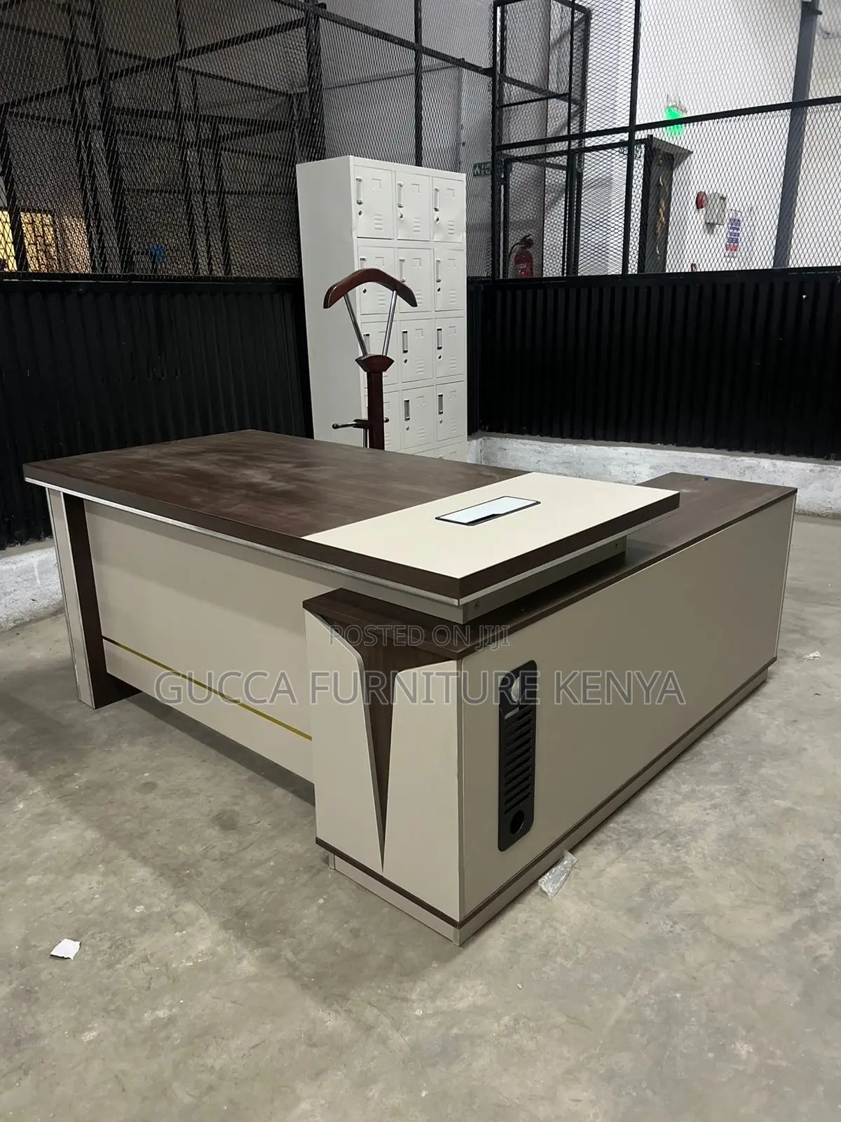 1.8 Meters Executive Office Desk With Extension