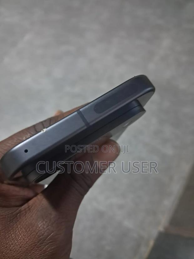 Google Pixel 9 128 GB Black - thumbnail 4