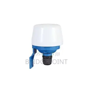 Tronic Dusk to Dawn Auto on/Off Photocell Light Switch