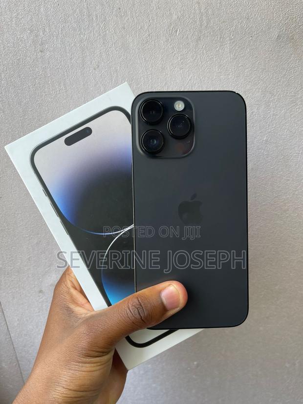 Apple iPhone 14 Pro Max 256 GB Black - main view