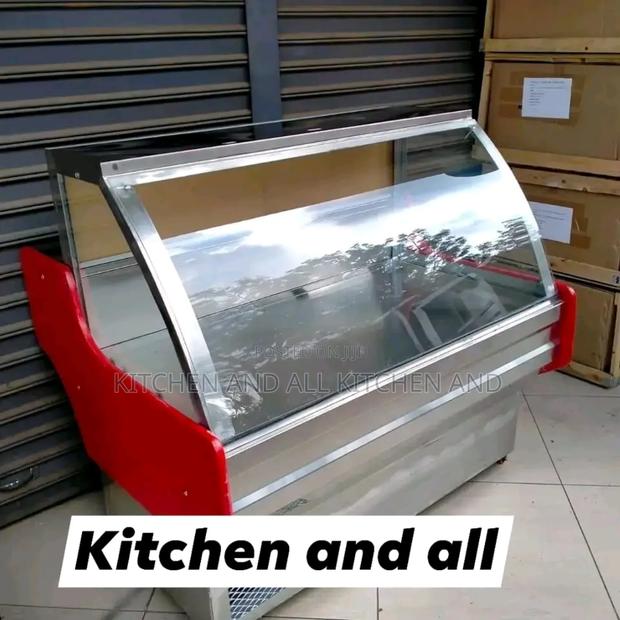 Meat Chiller.Curved Glass Meat Display