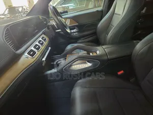 Mercedes-Benz GLE-Class 2021 Blue