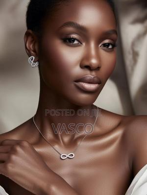 Infinity Women's Necklace - thumbnail 2