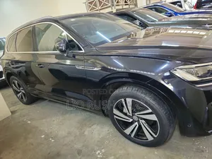 Volkswagen Touareg 2021 Black