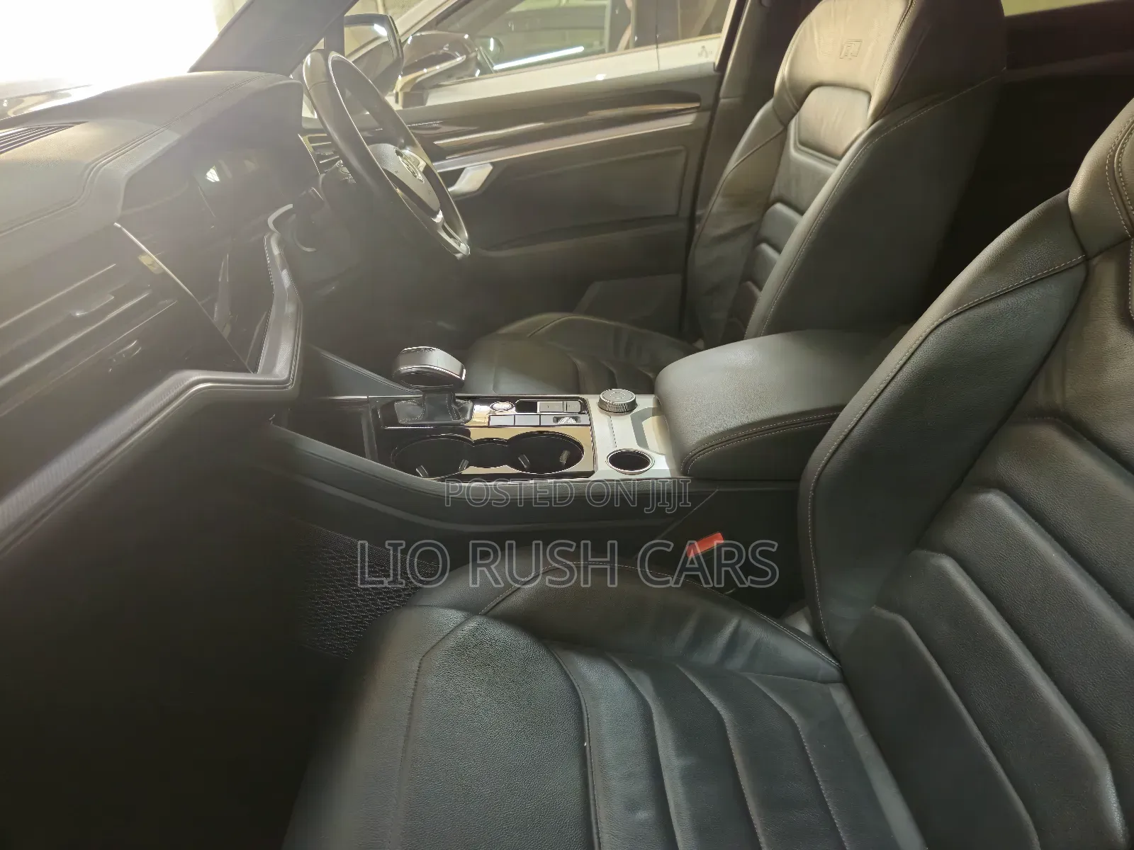 Volkswagen Touareg 2021 Black