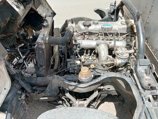 Mitsubishi Canter - thumbnail 16