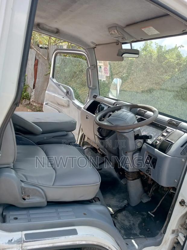 Mitsubishi Canter - thumbnail 17