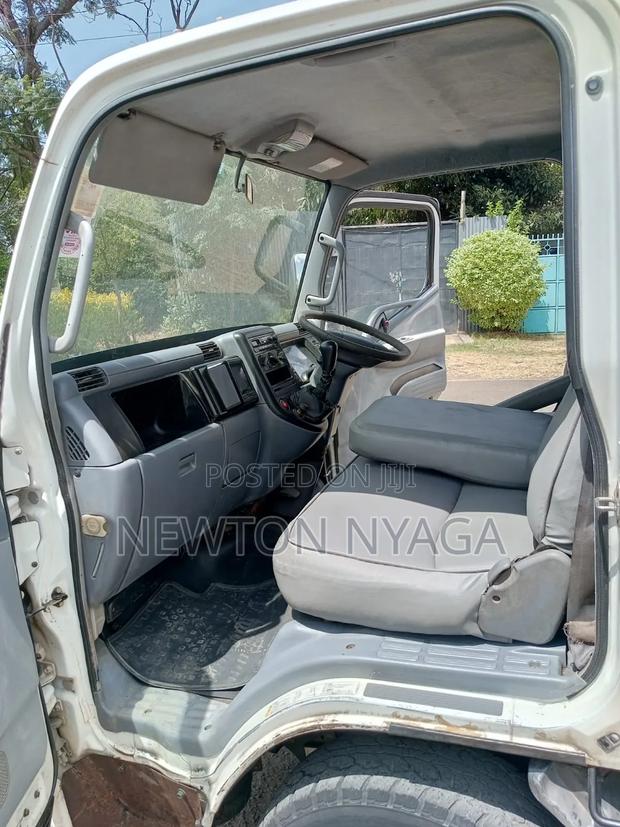 Mitsubishi Canter - thumbnail 18