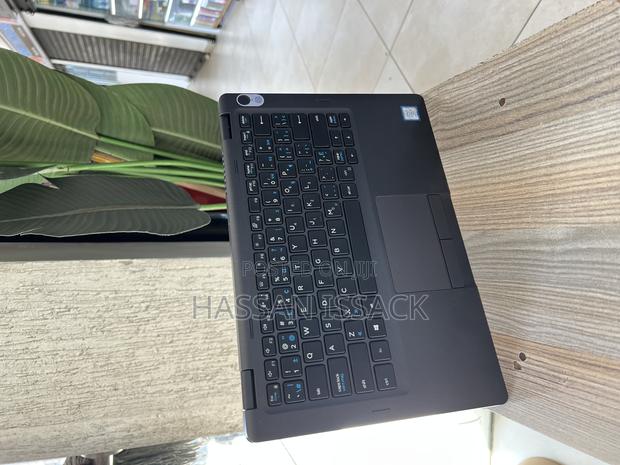 Laptop Dell Latitude 5300 8GB Intel Core I7 SSD 256GB - thumbnail 3