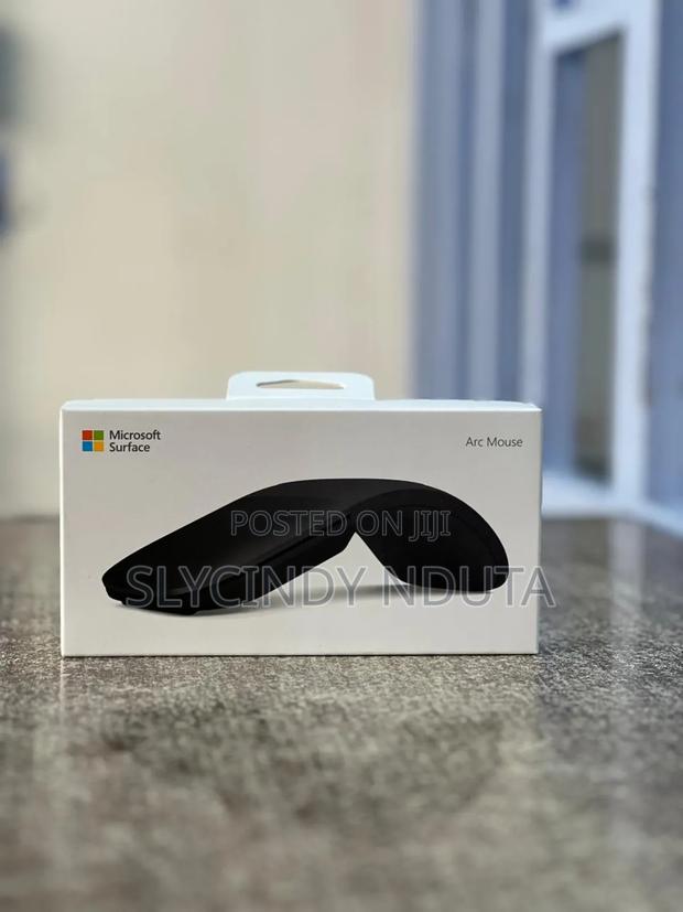 Microsoft Surface Arc Mouse -Black - main view