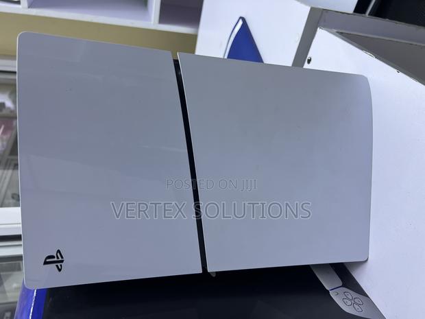 Play Station 5 - main view