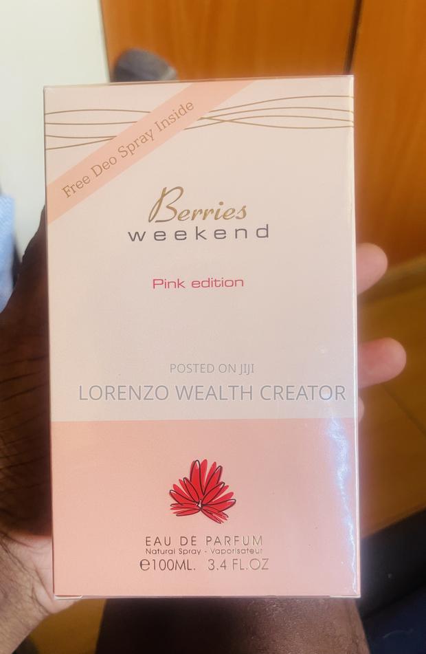 Berries Weekend Original Perfume Body Spray Combo - thumbnail 2