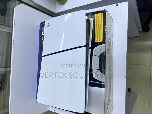 Play Station 5 Slim - main view