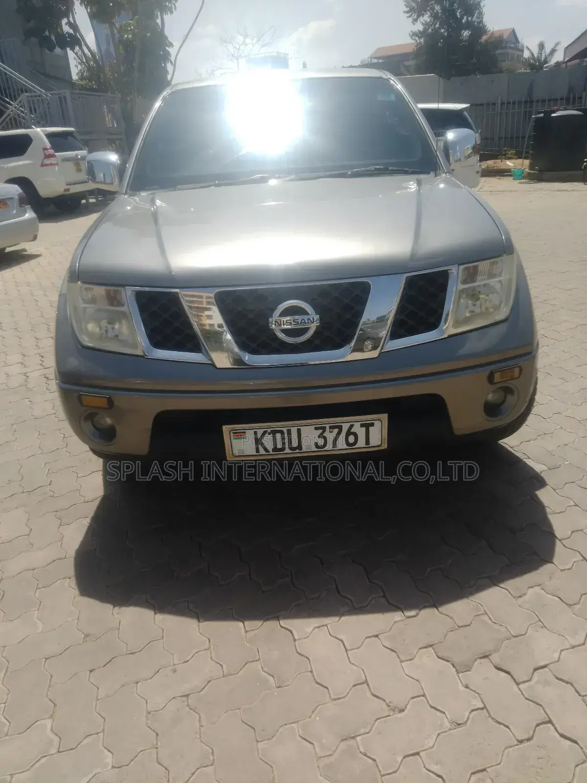 Nissan Navara 2013 Gray