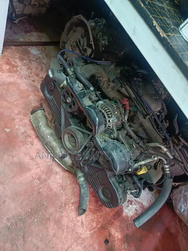 Ej25 Complete Engine Non Turbo - thumbnail 3