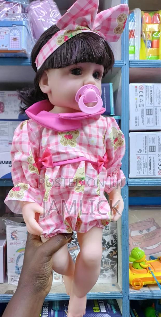 Large White Dolls - G - thumbnail 2
