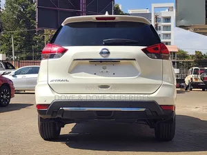 Nissan X-Trail 2.0 Petrol AWD 2018 White