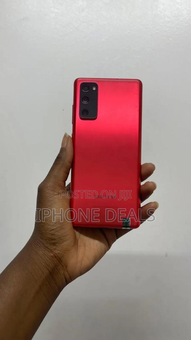 Samsung Galaxy S20 FE 128 GB Red - main view