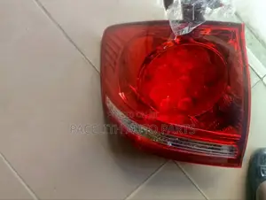 Tai Lamp/ Tail Light Allion 240/2006