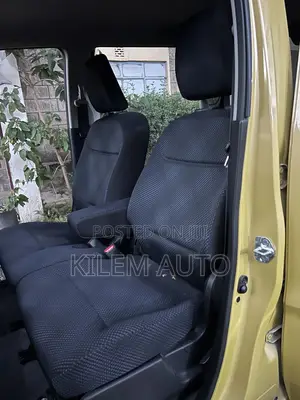 Suzuki Wagon R 2018 Yellow