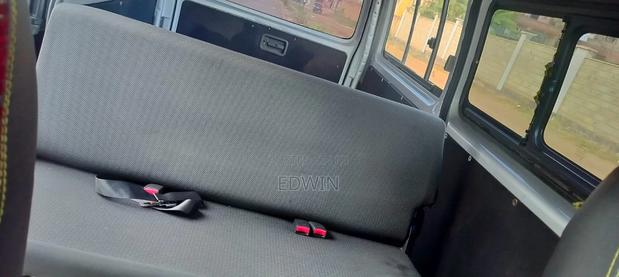 Toyota Hiace 2016 - thumbnail 10