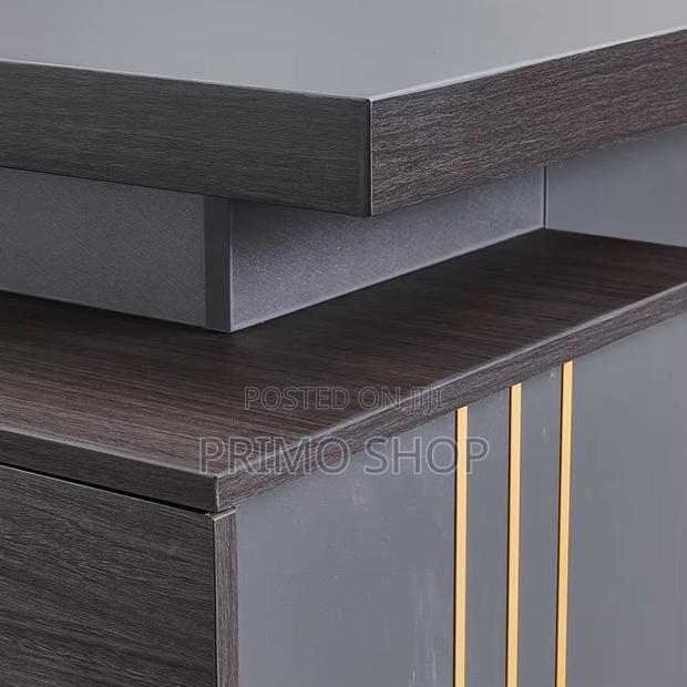 Office Desk : Simple Modern Executive Office Desk - thumbnail 5