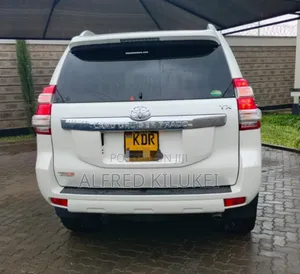 Toyota Land Cruiser Prado 2017 White