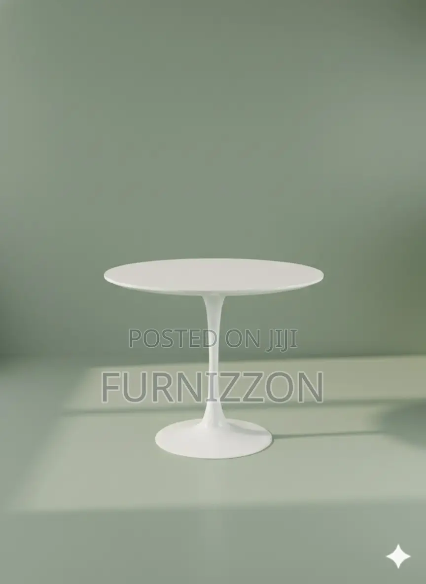 Durable Round Table for Wedding and Conference Use