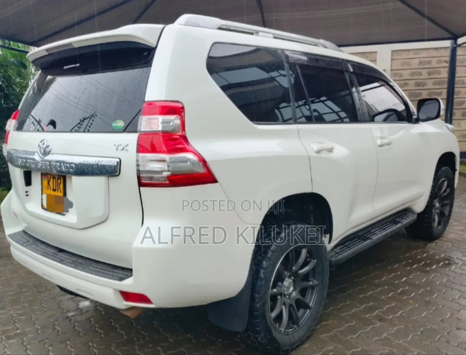 Toyota Land Cruiser Prado 2017 White