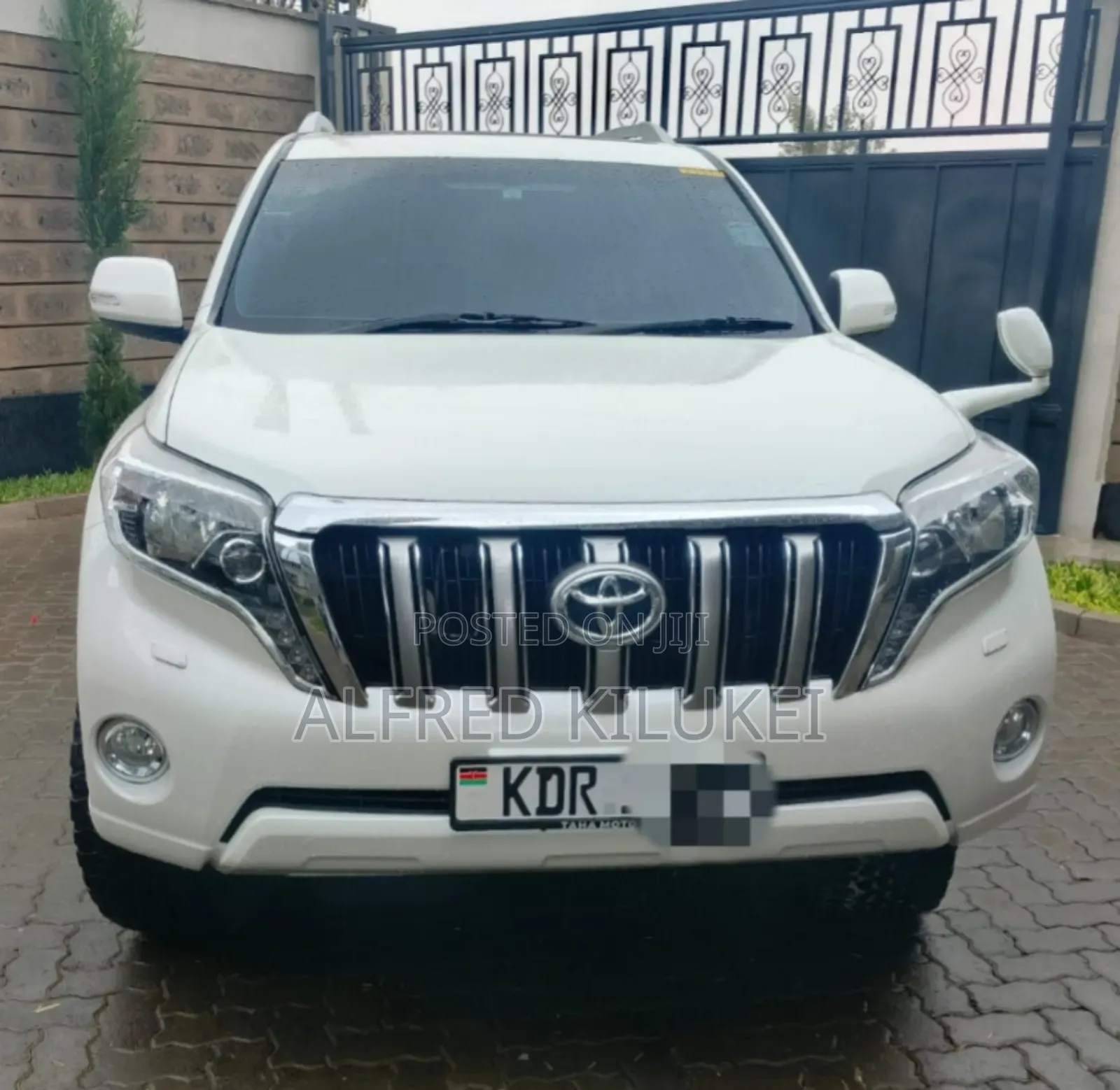 Toyota Land Cruiser Prado 2017 White