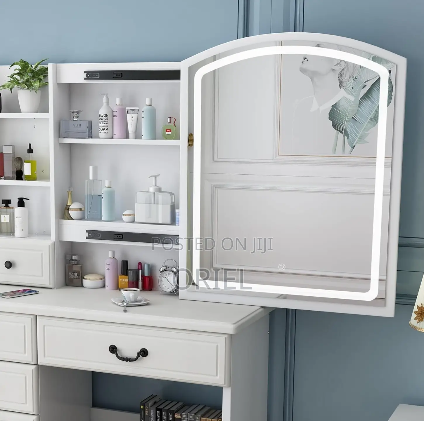 Dressing Tables; Designer Dressing Table With Mirror and Shelves