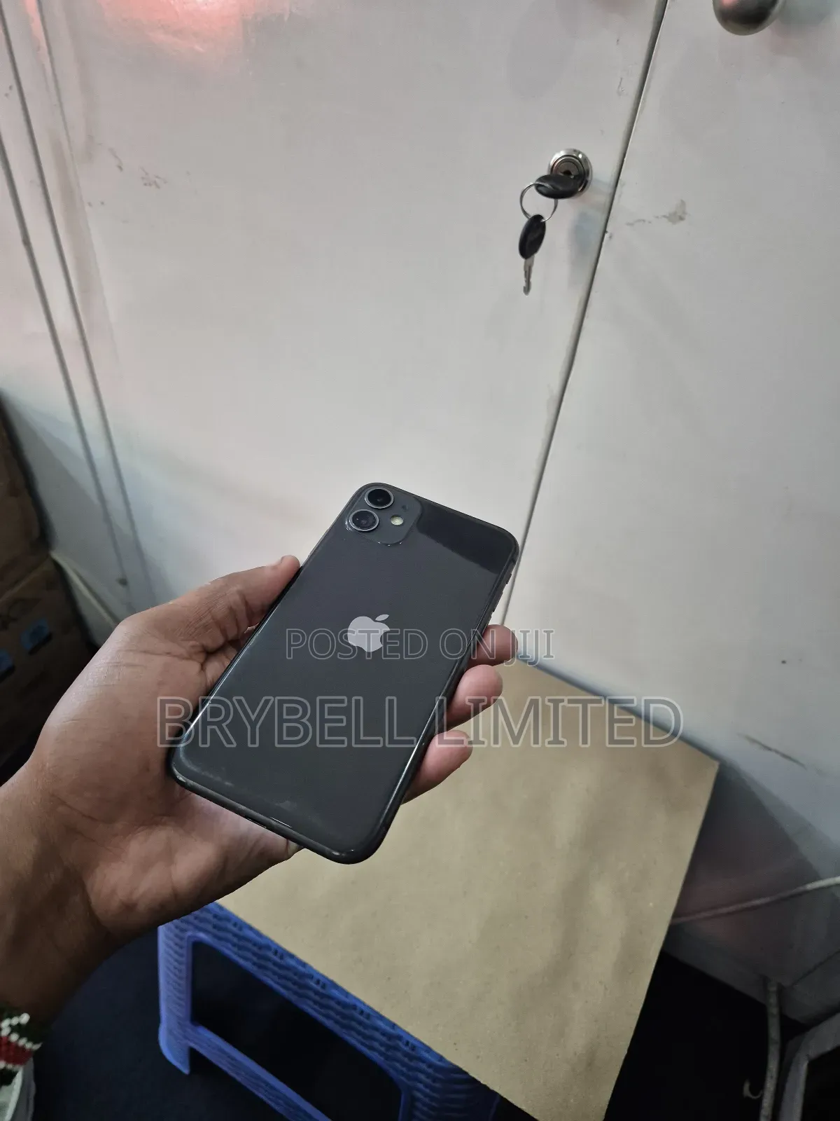 Apple iPhone 11 64 GB Gray