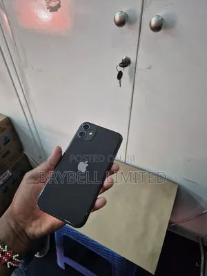 Apple iPhone 11 64 GB Gray