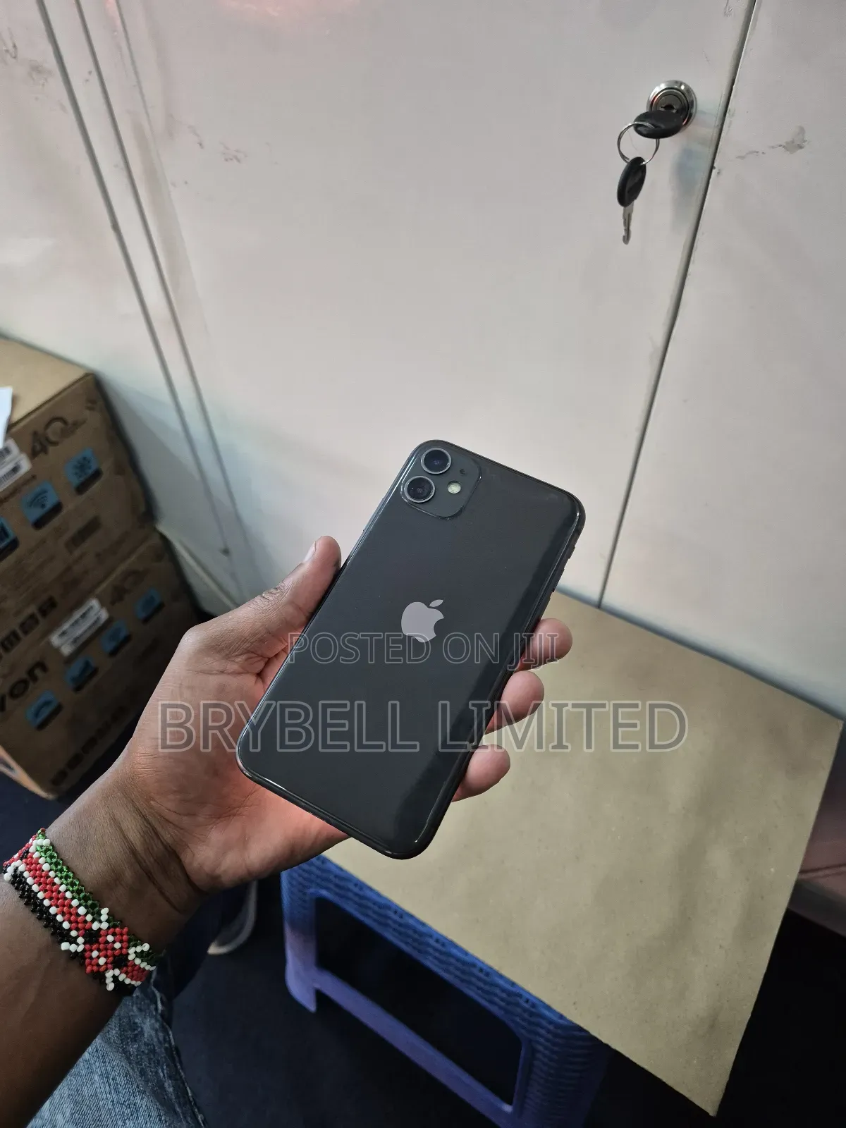 Apple iPhone 11 64 GB Gray
