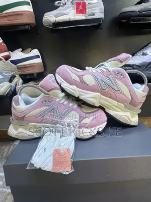 New Balance 9060 Ladies Top Quality