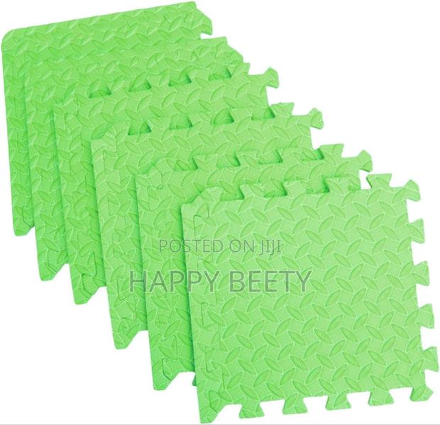 Foam Interlocking Puzzle Exercise Mats - thumbnail 3