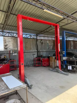 Heavy Commercial Vehicle Two Post Lift Machine Sunshine Italy