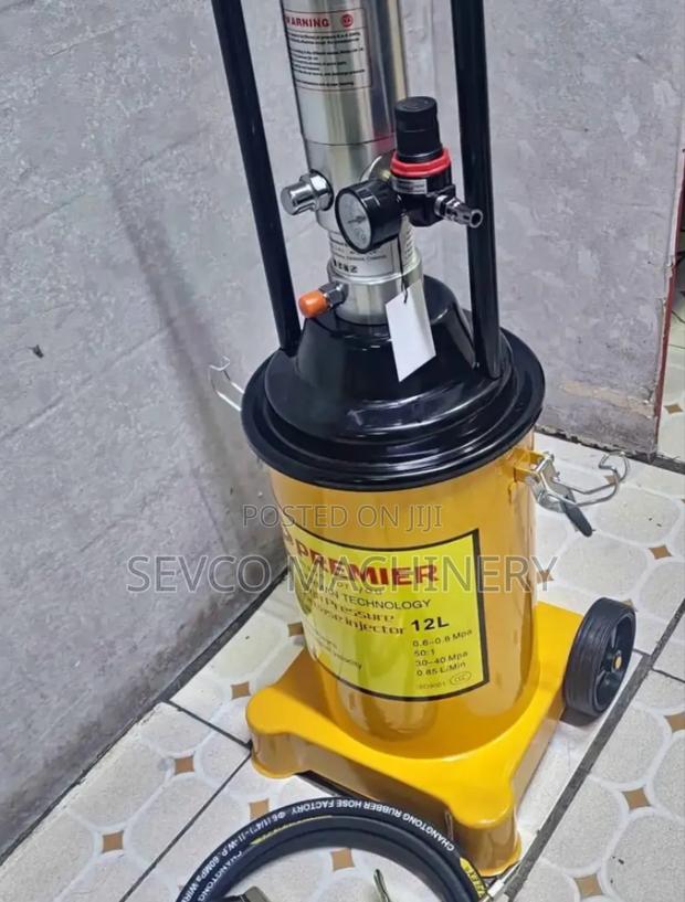 Heavy Duty Premier 12l Pneumatic Grease Bucket/Pump - thumbnail 3