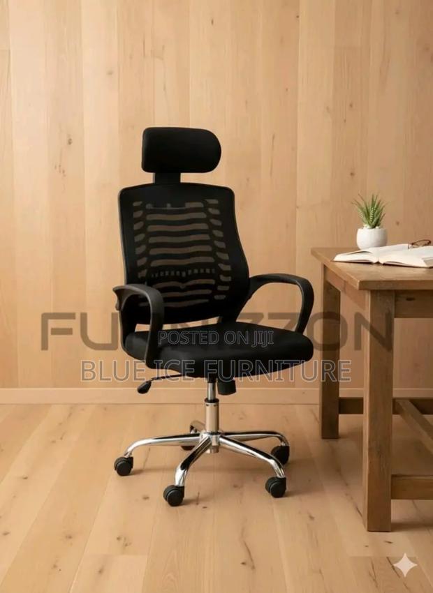 Imported Headrest Chair With Mesh Back - main view