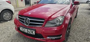 Mercedes-Benz C250 2015 Red