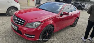 Mercedes-Benz C250 2015 Red