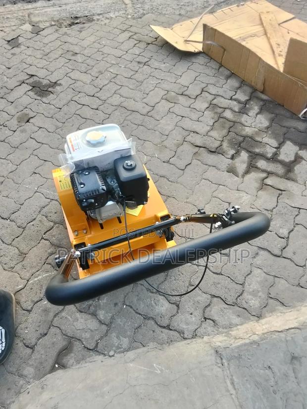 Aico Japan Plate Compactor