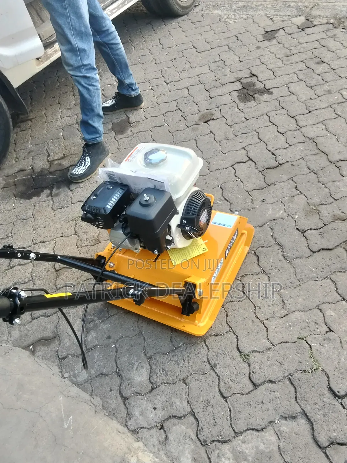 Aico Japan Plate Compactor